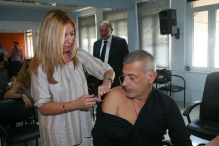 Δωρεάν εμβολιασμούς για την ιλαρά από Ιατρικό Σύλλογο Πειραιά