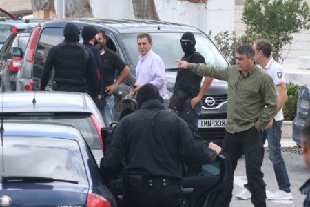 Τον «Φιλόσοφο» και τον «Άκη» αναζητά η ελληνική αστυνομία για την απαγωγή Λεμπιδάκη