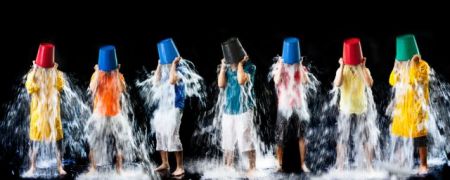 Η μόδα «κολλάει» περισσότερο από τη γρίπη