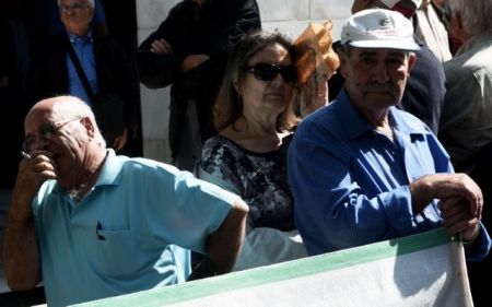 Στην Ολομέλεια του ΣτΕ ο νόμος Κατρούγκαλου για το ασφαλιστικό