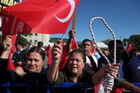 Καταδίκες στρατιωτικών για απόπειρα δολοφονίας Ερντογάν στο πραξικόπημα