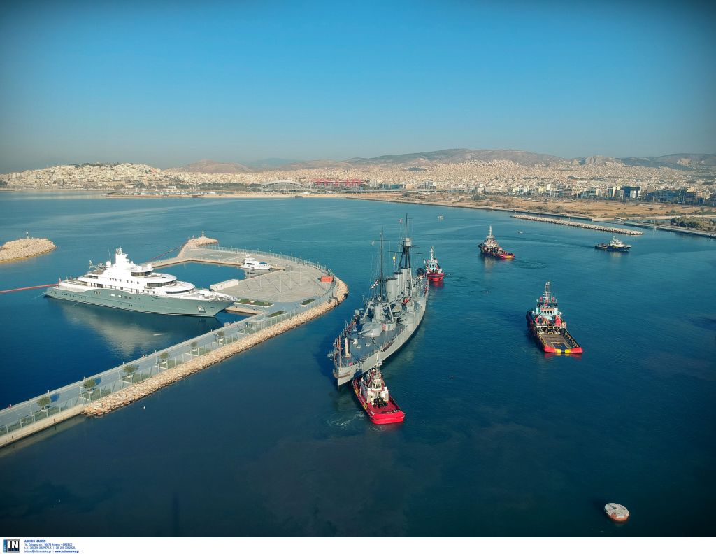 Στη Θεσσαλονίκη κατέπλευσε το θρυλικό θωρηκτό «Αβέρωφ»