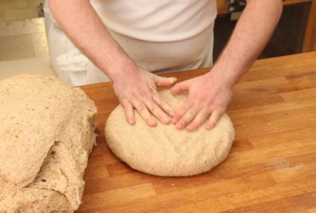 Το καλό αλεύρι γίνεται στον πετρόμυλο