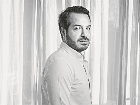 «Είμαι άθεος, αλλά σέβομαι τους θρησκευόμενους»