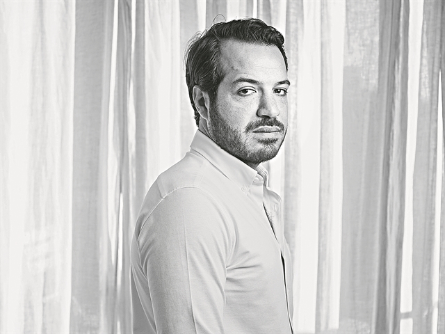 «Είμαι άθεος, αλλά σέβομαι τους θρησκευόμενους»