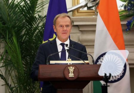 Ο Τουσκ καλεί την Καταλωνία να μην προχωρήσει σε διακήρυξη ανεξαρτησίας