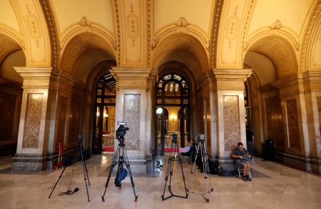 Η Ισπανία ζητά εκλογές στην Καταλωνία για να τερματιστεί η κρίση