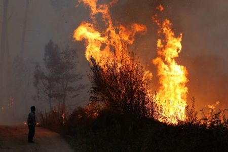 Πορτογαλία: Στο έλεος των πυρκαγιών εκ νέου η χώρα, ένας νεκρός