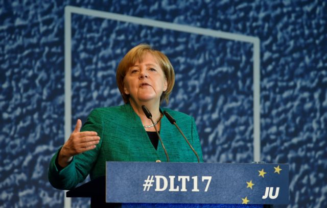 «Πάμε Τζαμάικα» λέει η Μέρκελ στο κόμμα της