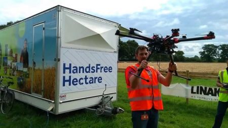 Πλήρως αυτοματοποιημένο αγρόκτημα χωρίς ανθρώπινη παρουσία [βίντεο]