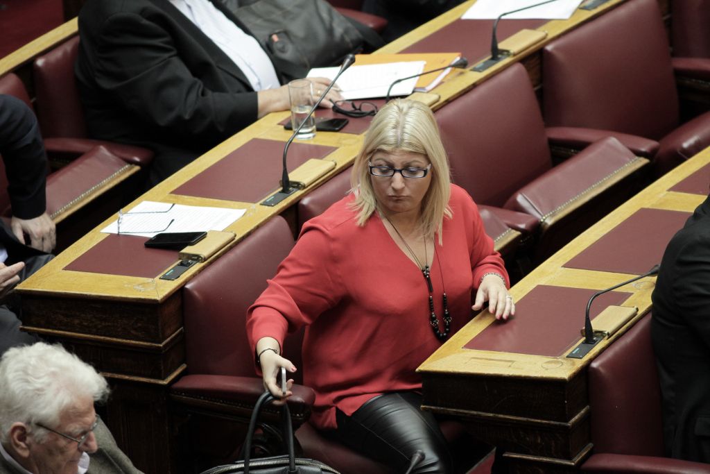 Η Γεωργία Γεννιά ζητεί από Τσίπρα διορθώσεις στα οικογενειακά επιδόματα