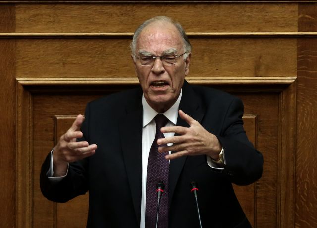 Σκέψεις παραίτησης από τον Βασίλη Λεβέντη