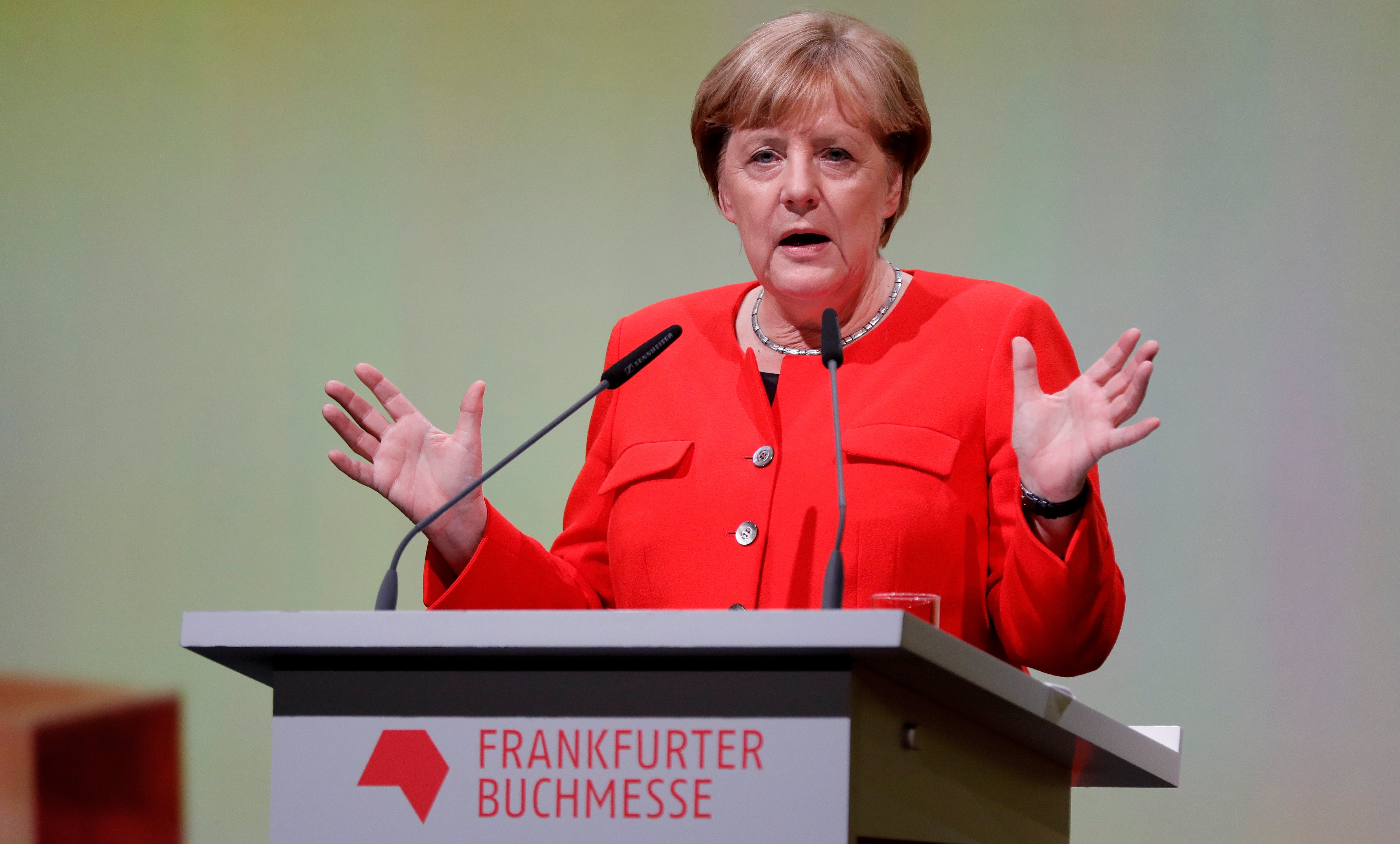 Ο Γιαν Χέκερ ο νέος σύμβουλος εξωτερικής πολιτικής της Μέρκελ