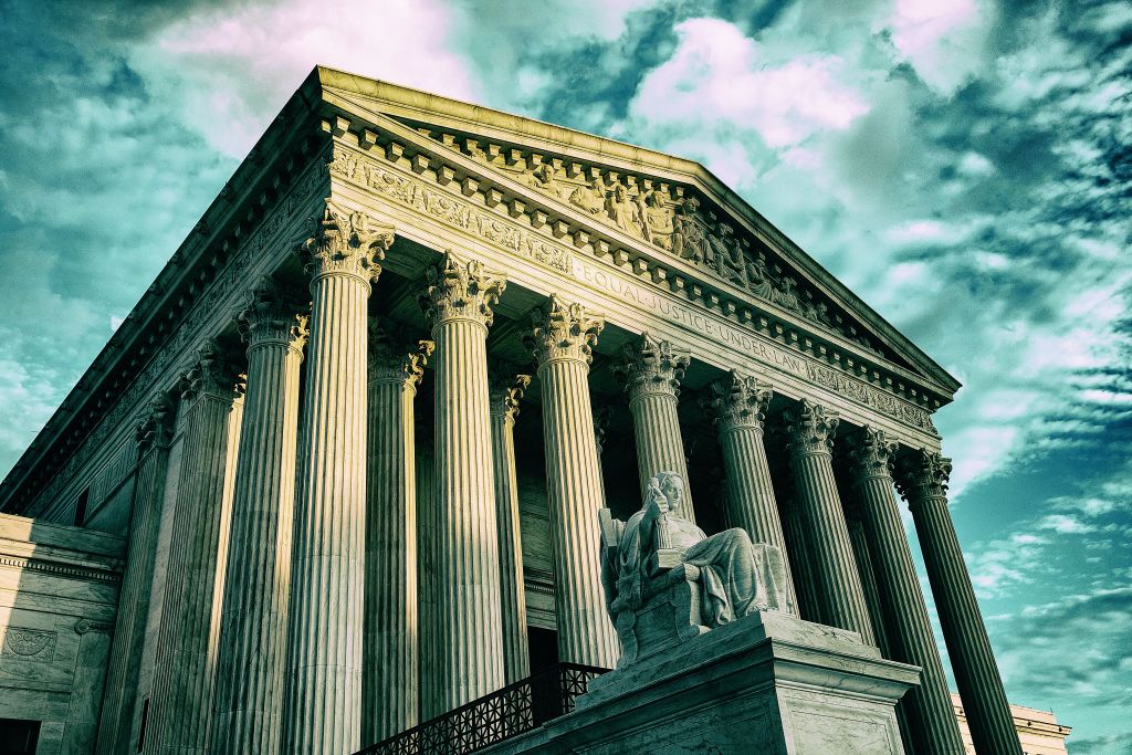 Ο Τραμπ κατακτά (και) το Ανώτατο Δικαστήριο