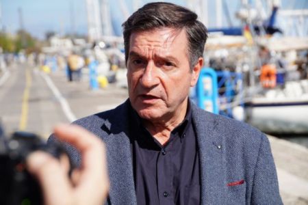 Καμίνης κατά Τσίπρα για τις εξαγγελίες ενίσχυσης των επιχειρήσεων