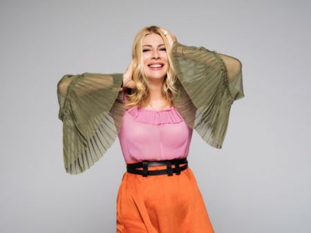 Σμαράγδα Καρύδη: «Τα ένσημα της τηλεόρασης είναι βαρέα»