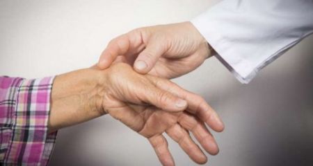 «Μην καθυστερείς! Ενημερώσου τώρα»: Το φετινό μήνυμα της Παγκόσμιας Ημέρας αρθρίτιδας,