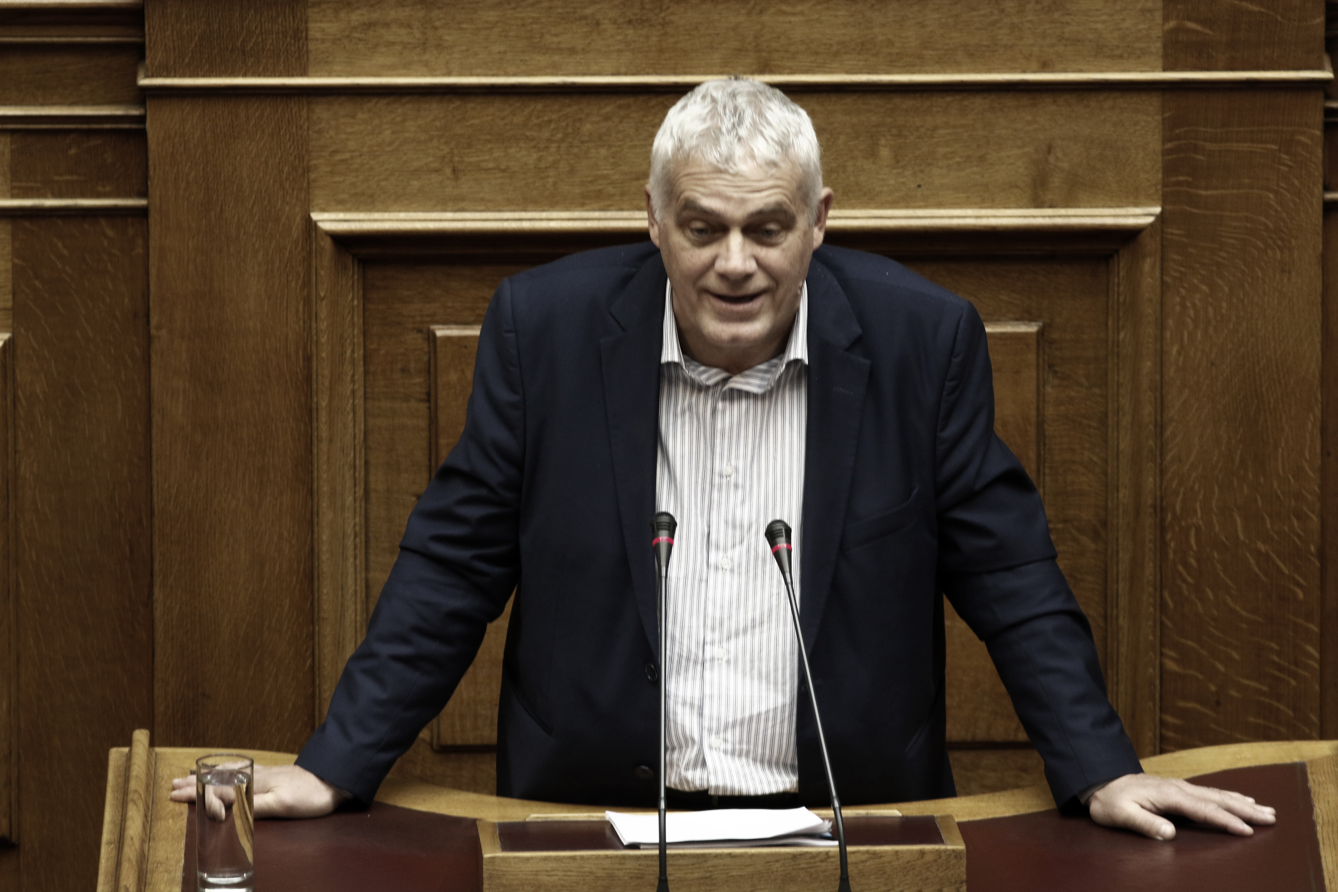 Απειλούν να καταψηφίσουν δύο βουλευτές του ΣΥΡΙΖΑ τις κυρώσεις για τους υδρογονάνθρακες