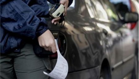 Κλειδώνουν τα ΑΦΜ για χρέη στους δήμους