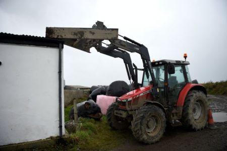 Iρλανδία: Τρείς νεκροί από την καταιγίδα Οφηλία