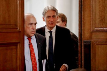 ΟΟΣΑ: Αν πάγωνε το Brexit η βρετανική οικονομία θα πήγαινε «σφαίρα»