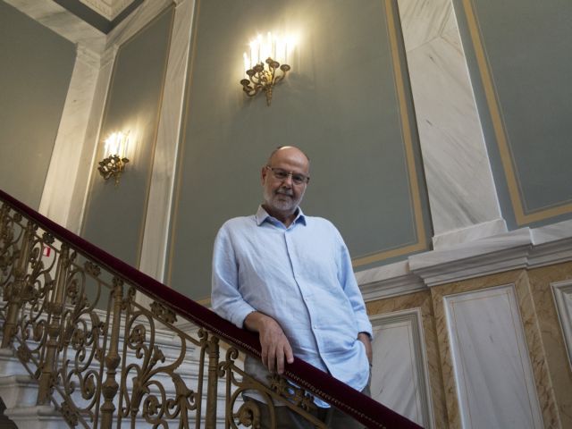 Γιάννης Χουβαρδάς: «Στην Ελλάδα υπάρχουν μόνο υπερεκτιμημένοι»