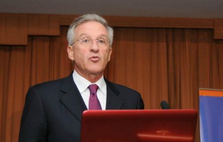 Νέος πρόεδρος στο Κολλέγιο Αθηνών ο Νίκος Τσαβλίρης