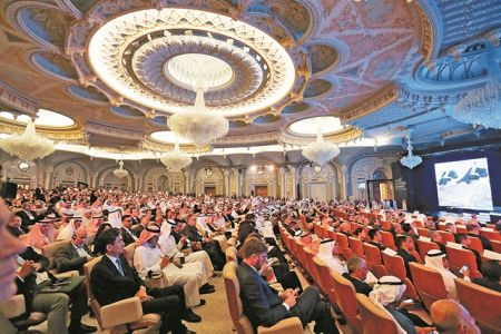 Το «Νταβός της Ερήμου»  διχάζει τη Δύση