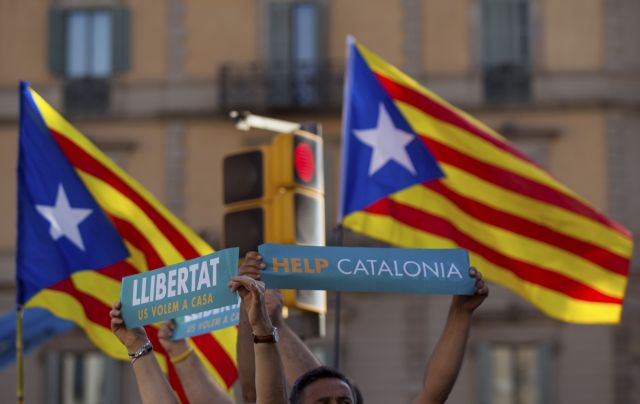 Καταλωνία: Οι αυτονομιστές εξετάζουν «όλα τα σενάρια»
