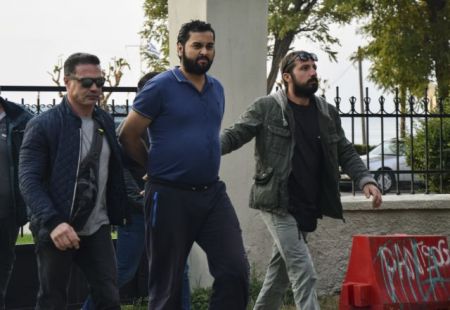 Απολογείται στον ανακριτή ο 32χρονος που συνελήφθη ως τζιχαντιστής [Βίντεο]