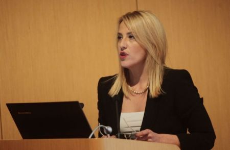 Αποστάσεις Δούρου από το νομοσχέδιο για την Τοπική Αυτοδιοίκηση