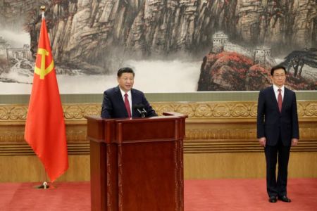 Νέα ηγεσία και ιστορική καμπή για το ΚΚ Κίνας