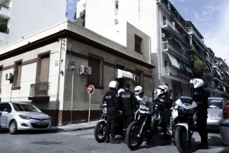 Εφοδος της ΕΛ.ΑΣ. σε διαμέρισμα που είχε νοικιάσει ο 29χρονος στα Εξάρχεια