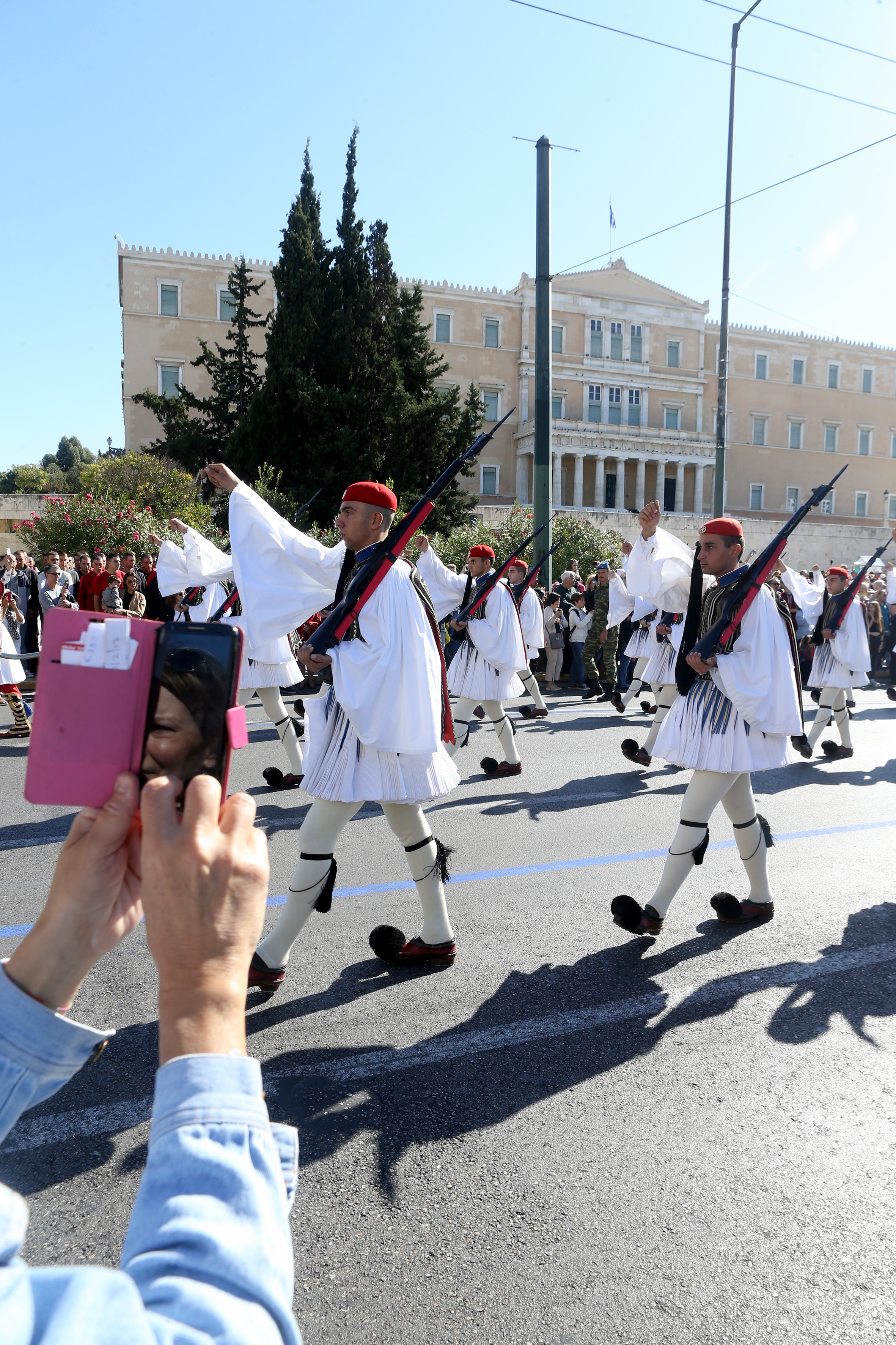 Σύλληψη «ψευτοαστυνομικού» στην παρέλαση στο κέντρο της Αθήνας
