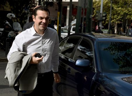 Τσίπρας στην ΠΓ ΣΥΡΙΖΑ: Εκτός μνημονίου το 2018