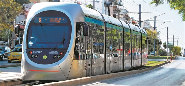 Γιατί η Αθήνα θα μείνει χωρίς τραμ