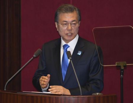 Ν. Κορέα: Κυρώσεις σε βορειοκορεάτες πριν την επίσκεψη Τραμπ