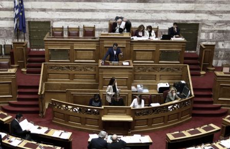 Καβγάς Χριστοδουλοπούλου – Αμυρά για «πόθεν έσχες» για τις τηλεοπτικές άδειες