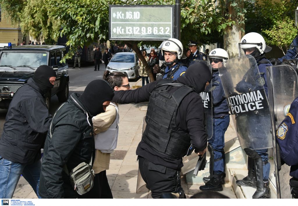 Τι αποκάλυψε η έφοδος της Αντιτρομοκρατικής σε Καλλιθέα και Νέο Κόσμο