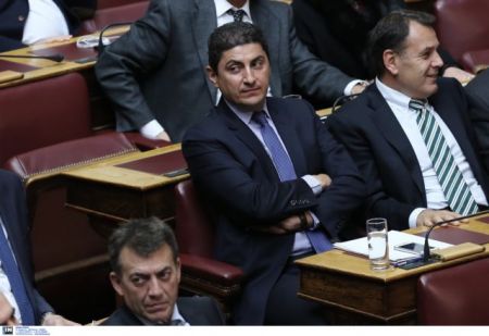 ΝΔ: Δεν τίθεται θέμα αντικατάστασης Αυγενάκη