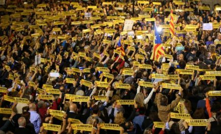 Προς κοινή κάθοδο στις εκλογές οι καταλανοί αυτονομιστές