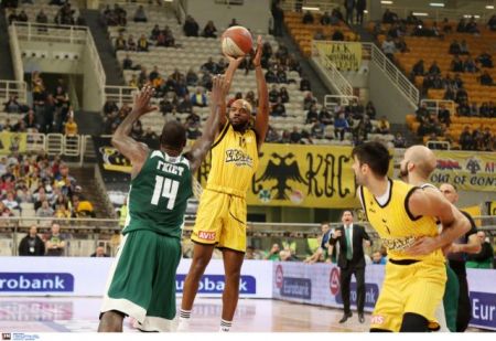 Κύπελλο μπάσκετ: Η ΑΕΚ προκρίθηκε στον τελικό, 73-69 τον Παναθηναϊκό