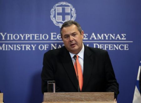 Από τον… παράδεισο των papers, στην κόλαση του Καμμένου