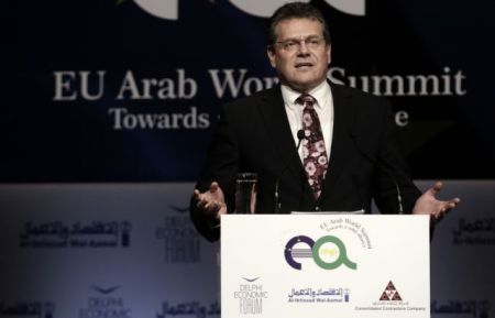 Σέφκοβιτς: Σε πορεία ανάπτυξης η Ελλάδα