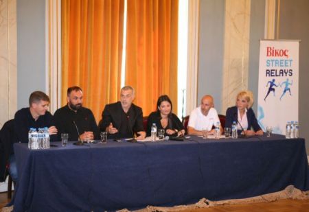 Αγώνες σκυταλοδρομίας «Βίκος Street Relays Πειραιάς»