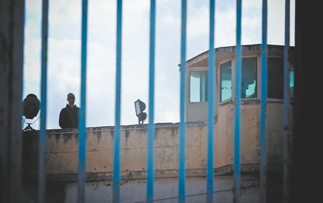 Υπoυργείο Δικαιοσύνης: Δεν μαστιγώθηκε από κρατούμενο σωφρονιστικός υπάλληλος
