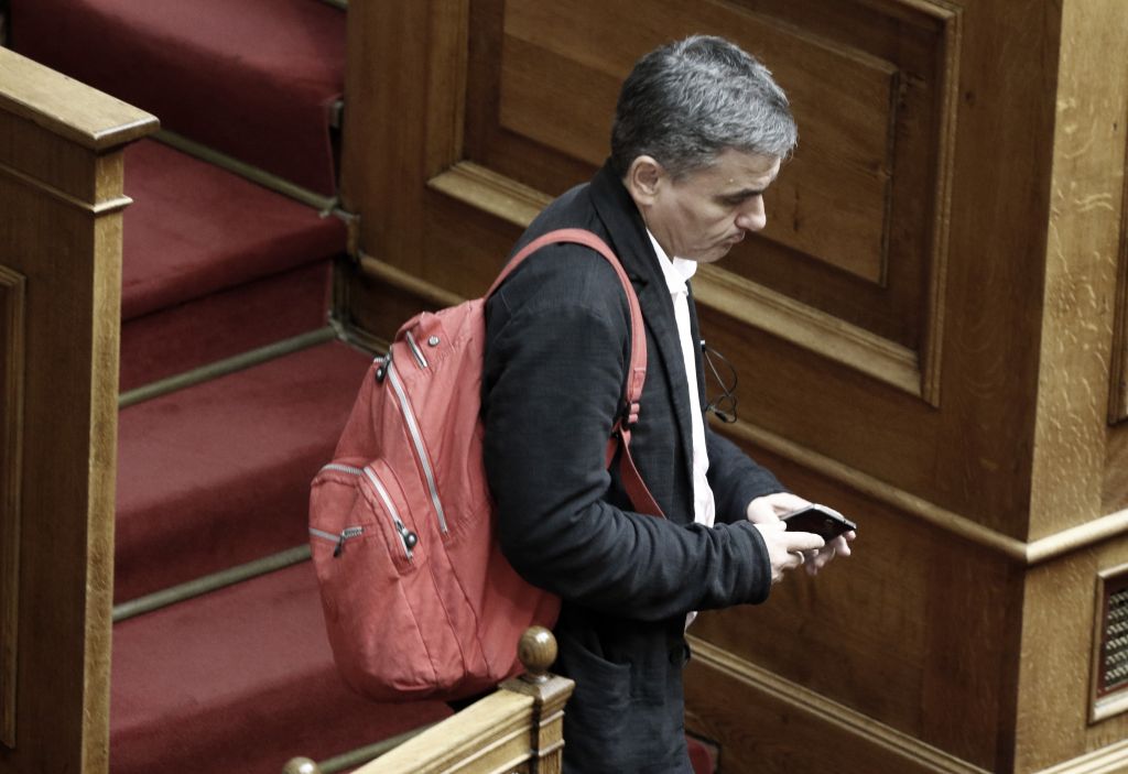 Finance Ministry: 4.6 billion euro primary surplus for first 11 months of 2017