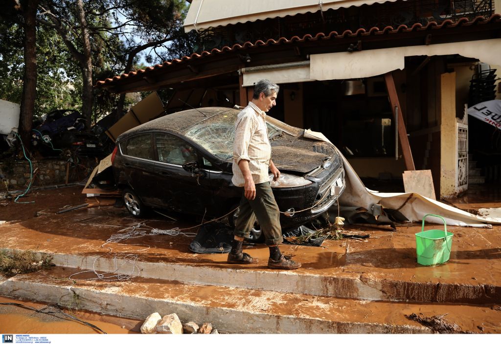 Δούρου: Μήνυση για τους θανάτους και την καταστροφή περιουσιών