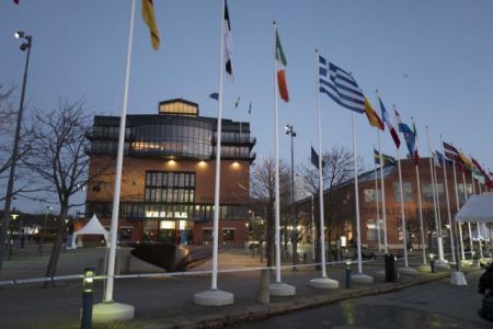 Σύνοδος Κορυφής ΕΕ:  Πράσινο φως για β’ φάση του Brexit – Tα συμπεράσματα για κοινωνική διάσταση-αμυντική πολιτική