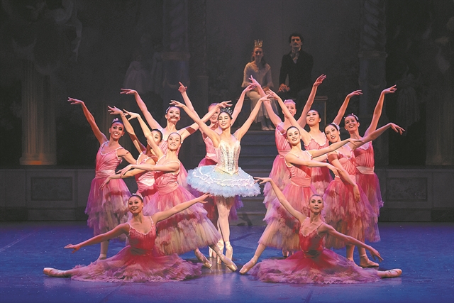 Ο «Καρυοθραύστης» δεν φοβάται την πανδημία